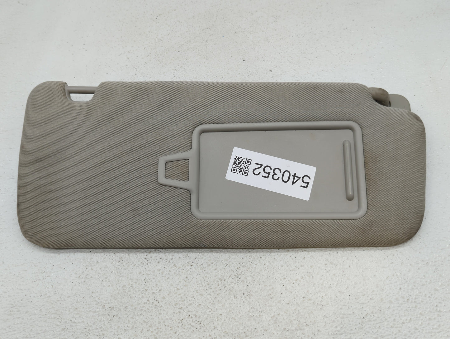 2020-2022 Kia Telluride Sun Visor Shade Replacement Passenger Right Mirror Fits Fits 2020 2021 2022 OEM Used Auto Parts - Oe