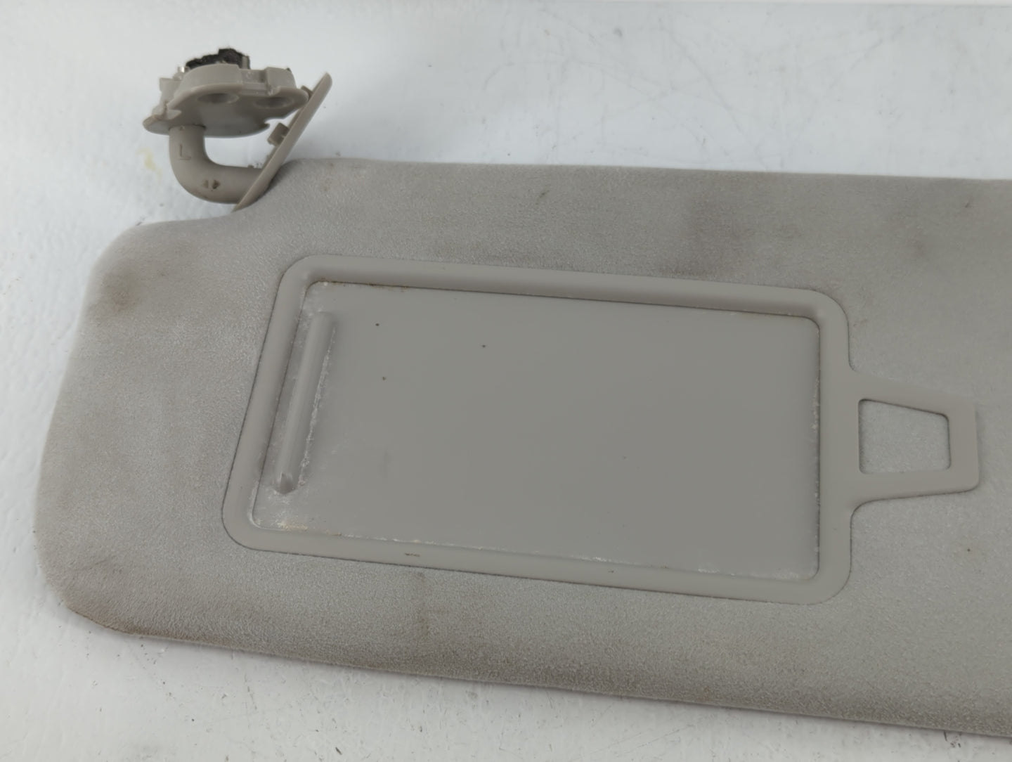 2020-2022 Kia Telluride Sun Visor Shade Replacement Driver Left Mirror Fits Fits 2020 2021 2022 OEM Used Auto Parts - Oemuse