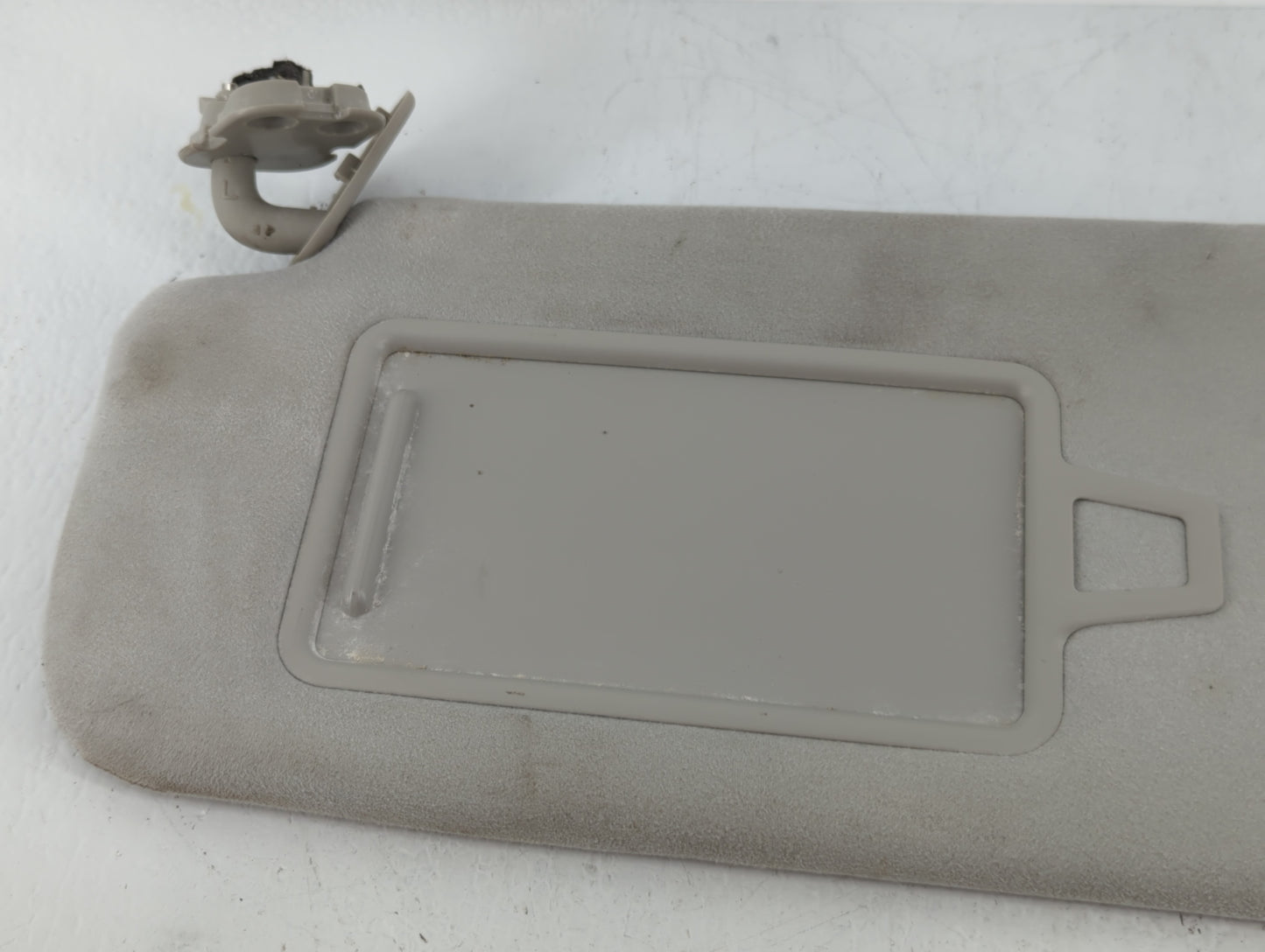 2020-2022 Kia Telluride Sun Visor Shade Replacement Driver Left Mirror Fits Fits 2020 2021 2022 OEM Used Auto Parts - Oemuse