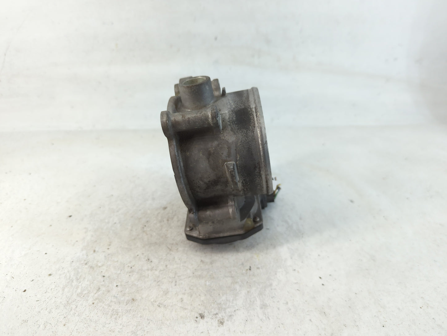 2020-2022 Kia Telluride Throttle Body P/N:35100-3E100 Fits Fits 2017 2018 2019 2020 2021 2022 OEM Used Auto Parts - Oemuseda