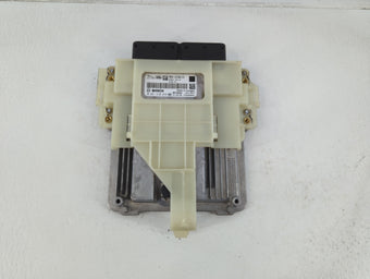 compare product 2021 Land Rover Discovery PCM Engine Control Computer ECU ECM PCU OEM P/N:M8A2-14C568-CA Fits OEM Used Auto Parts