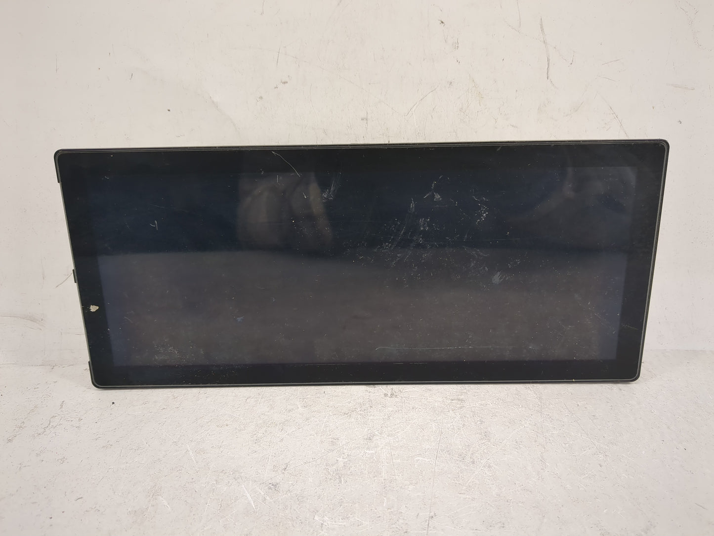 2021 Land Rover Discovery Sport Information Display Screen - Oemusedautoparts1.com