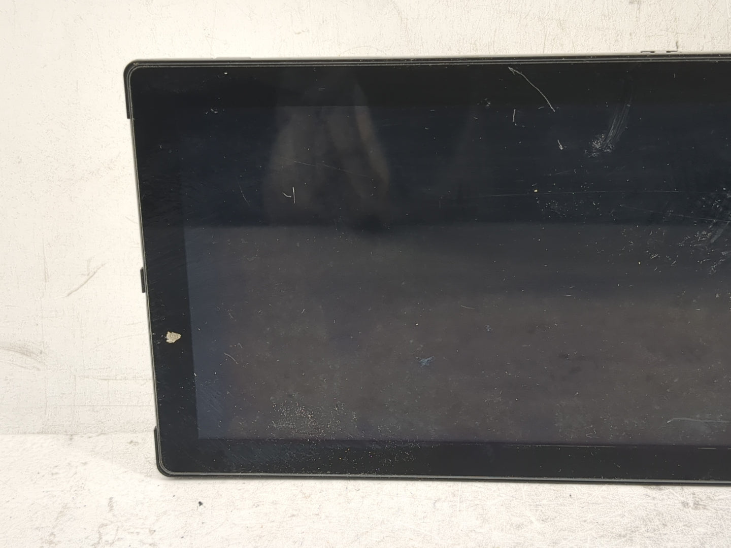 2021 Land Rover Discovery Sport Information Display Screen - Oemusedautoparts1.com