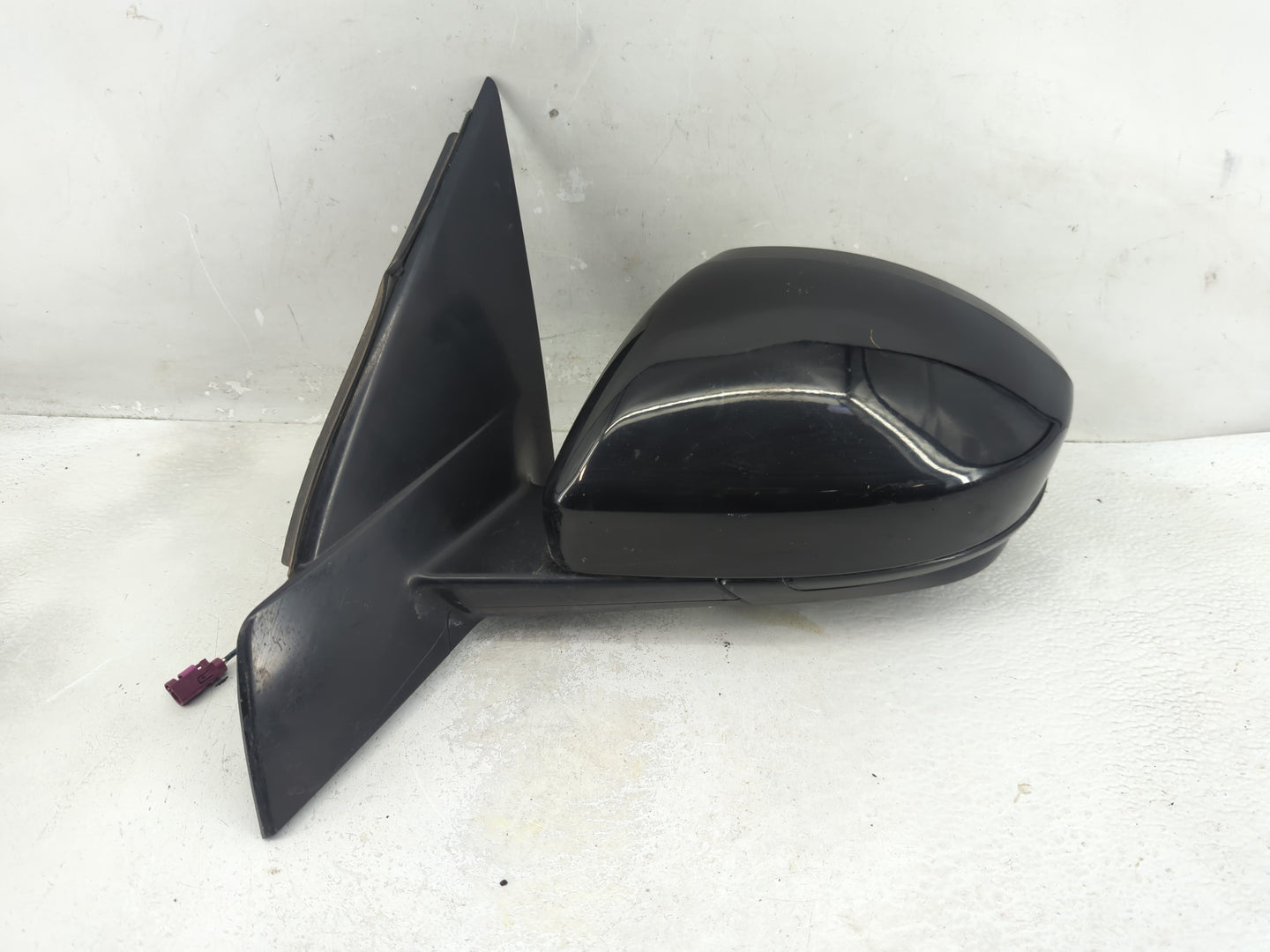 2021 Land Rover Discovery Sport Driver Side View Mirror - Left Door Mirror OEM Used - Oemusedautoparts1.com