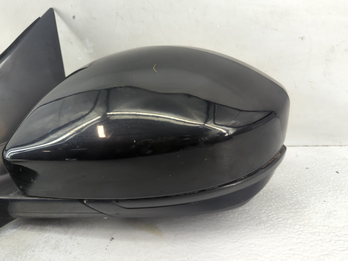 2021 Land Rover Discovery Sport Driver Side View Mirror - Left Door Mirror OEM Used - Oemusedautoparts1.com
