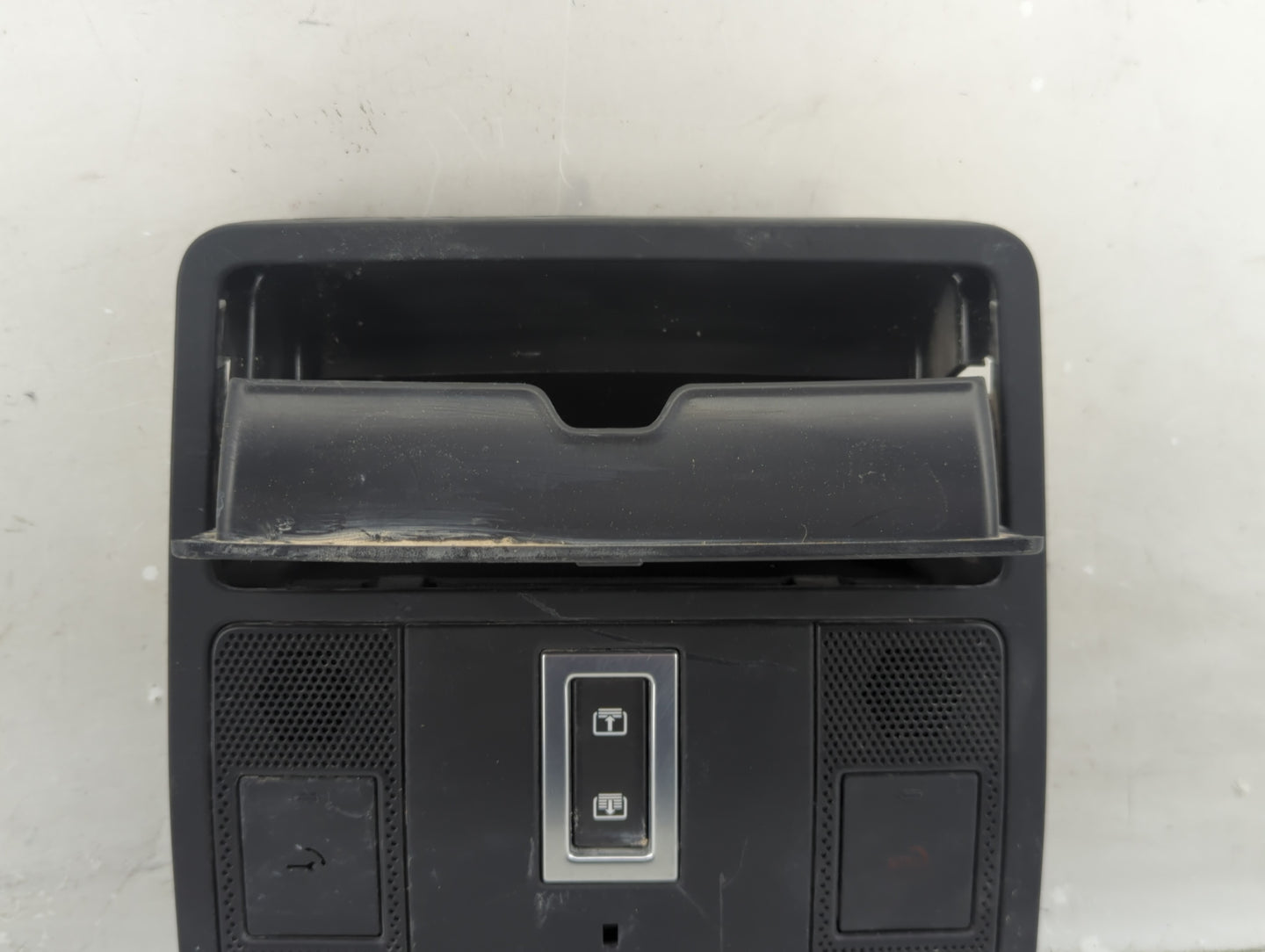 2021 Land Rover Discovery Sport Overhead Roof Console - Oemusedautoparts1.com