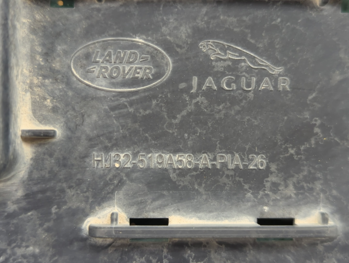 2021 Land Rover Discovery Sport Overhead Roof Console - Oemusedautoparts1.com