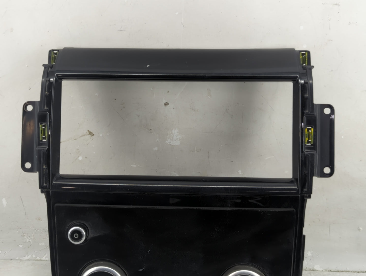 2021 Land Rover Discovery Sport Climate Control Module Temperature AC/Heater Replacement Fits OEM Used Auto Parts - Oemuseda
