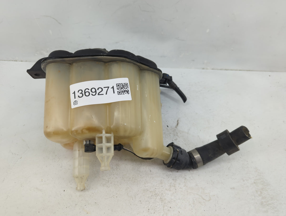 2021 Discovery Sport Radiator Coolant Overflow Expansion Tank Bottle - Oemusedautoparts1.com