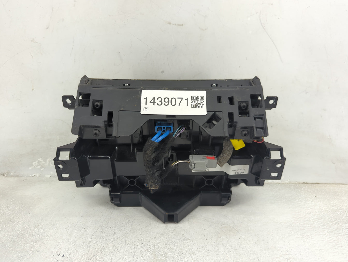 2021 Land Rover Range Rover Sport Climate Control Module Temperature AC/Heater Replacement Fits OEM Used Auto Parts - Oemuse