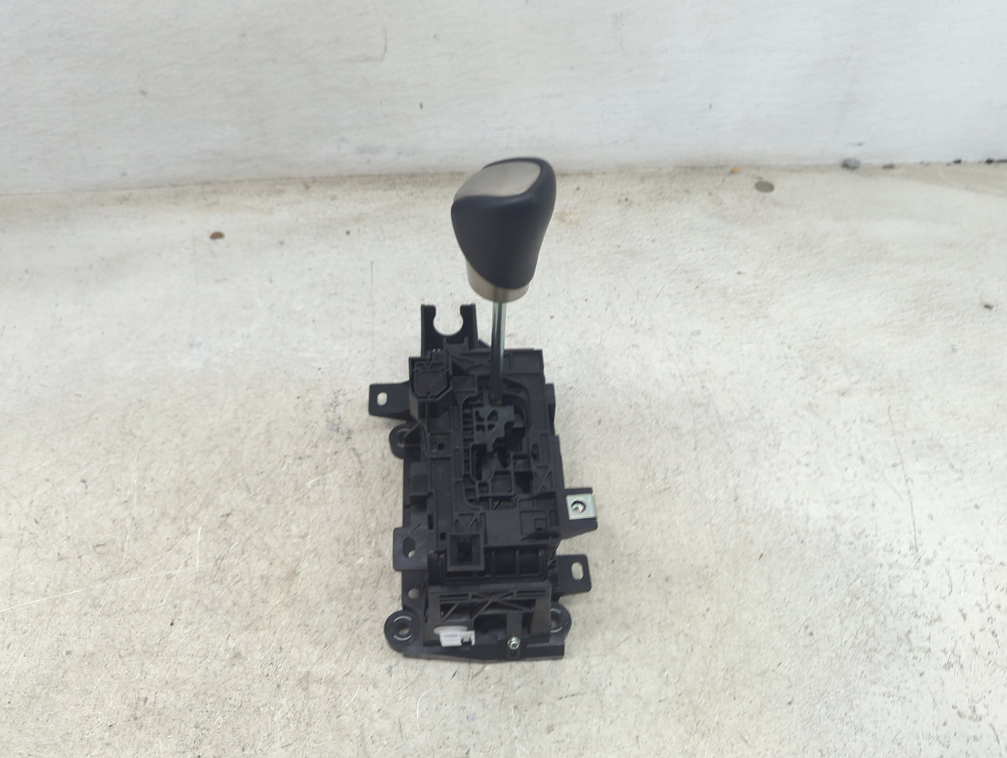 2021 Lexus Nx300 Floor Console Assembly Shifter - Oemusedautoparts1.com