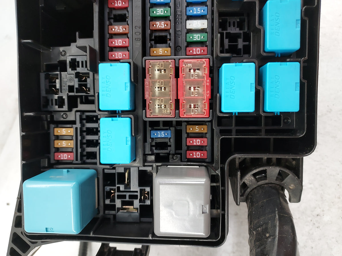 2015-2021 Lexus Nx300 Fusebox Fuse Box Panel Relay Module Fits Fits 2015 2016 2017 2018 2019 2020 2021 OEM Used Auto Parts -