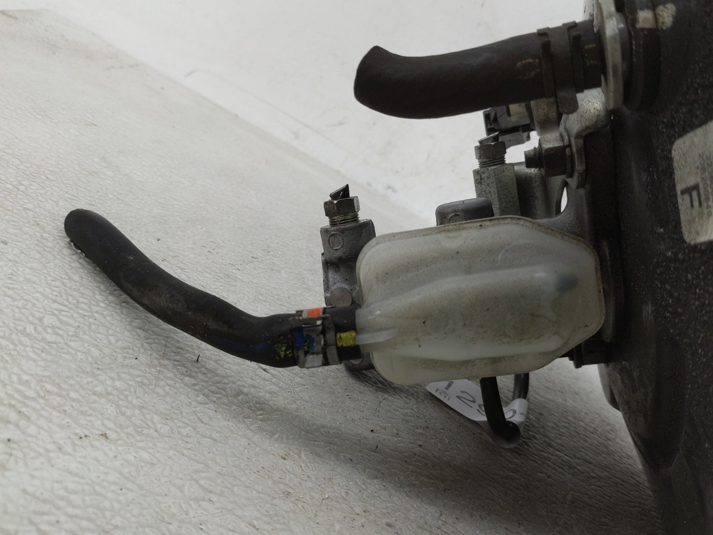 Lexus Rx300 Brake Master Cylinder - Oemusedautoparts1.com
