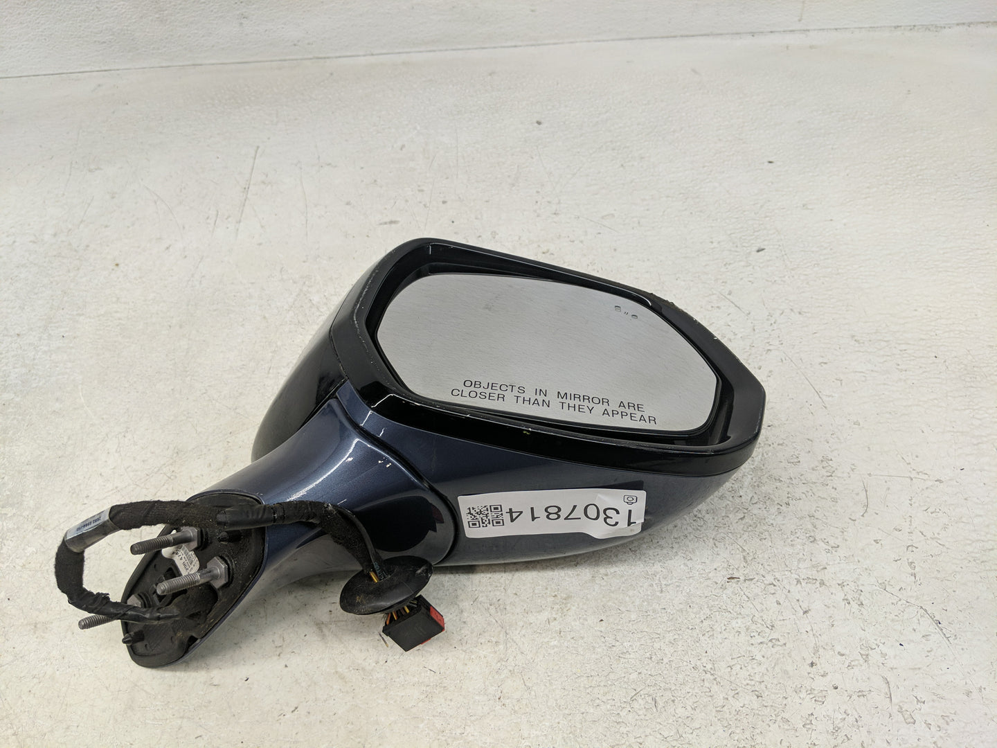 2020 Lincoln Aviator Passenger Side View Mirror - Right Door Mirror OEM Used - Oemusedautoparts1.com