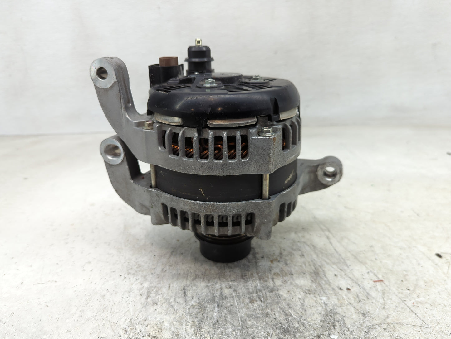 2019-2020 Lincoln Nautilus Alternator Replacement Generator Charging Assembly Engine OEM P/N:K2GT-10300-BC Fits Fits 2019 20