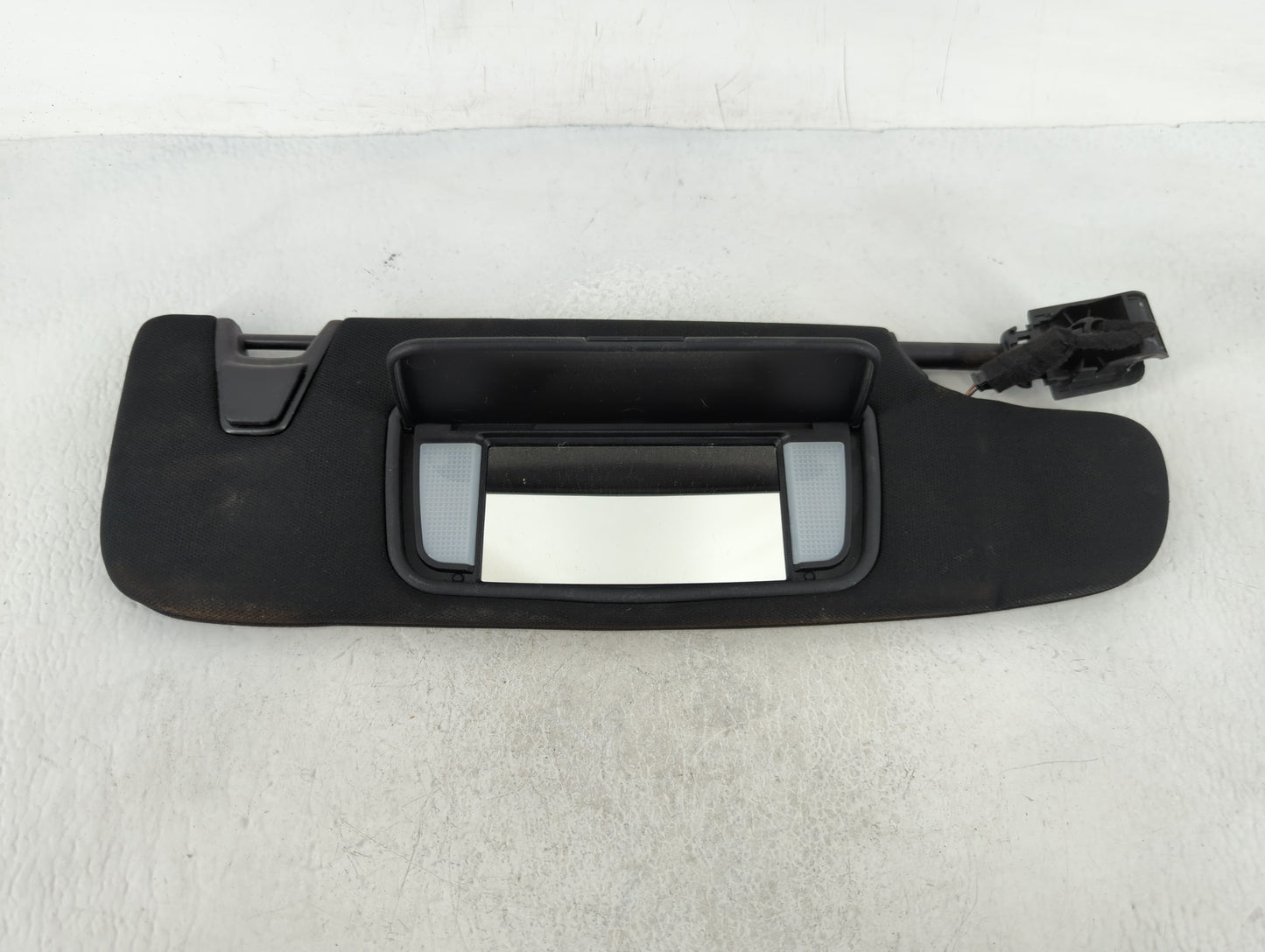 2021 Lincoln Navigator Sun Visor Shade Replacement Passenger Right Mirror Fits OEM Used Auto Parts - Oemusedautoparts1.com