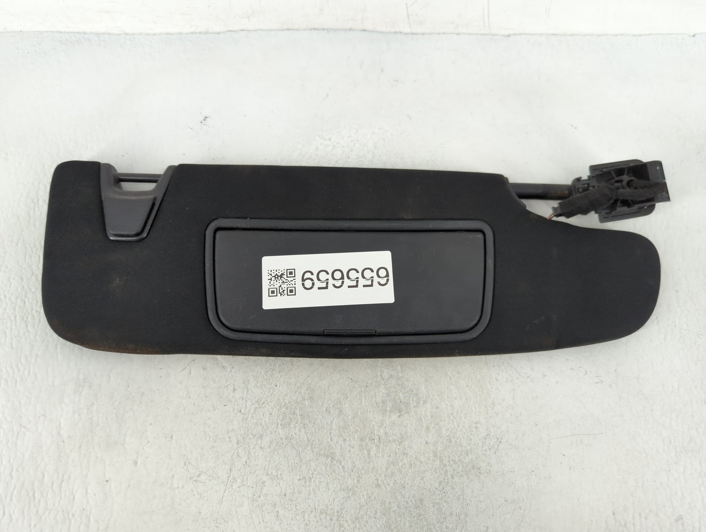 2021 Lincoln Navigator Sun Visor Shade Replacement Passenger Right Mirror Fits OEM Used Auto Parts - Oemusedautoparts1.com