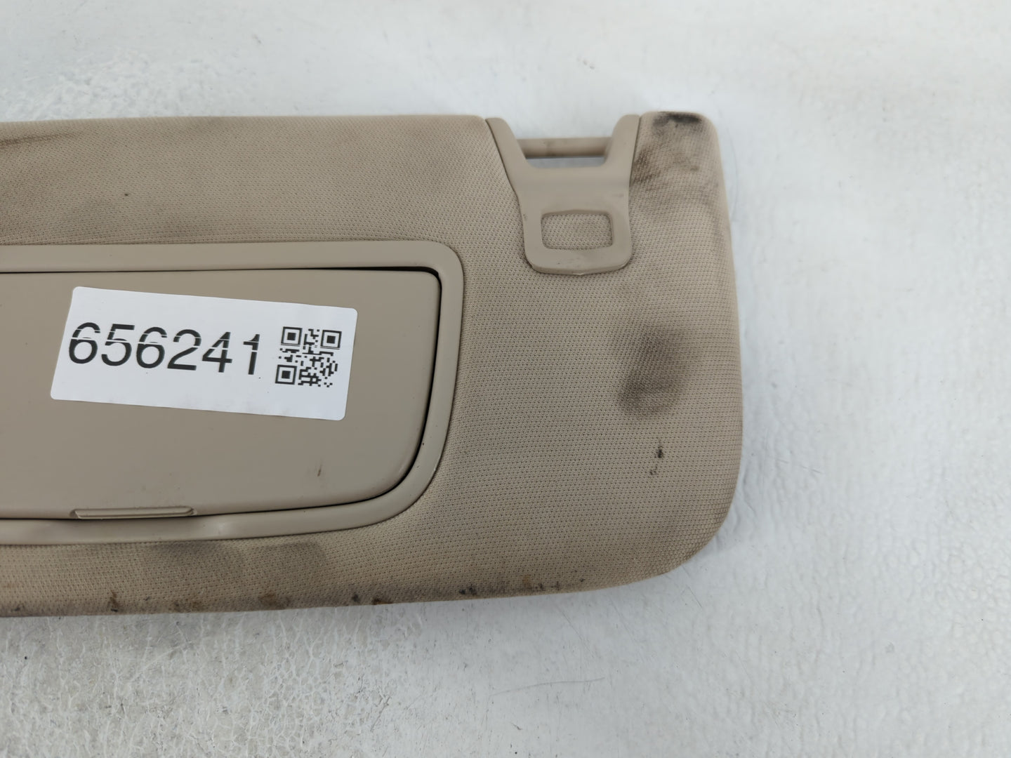 2021 Lincoln Navigator Sun Visor Shade Replacement Driver Left Mirror Fits OEM Used Auto Parts - Oemusedautoparts1.com