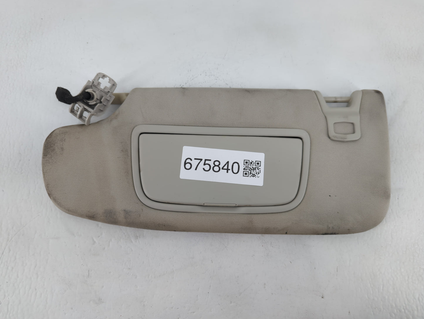2021 Lincoln Navigator Sun Visor Shade Replacement Driver Left Mirror Fits OEM Used Auto Parts - Oemusedautoparts1.com