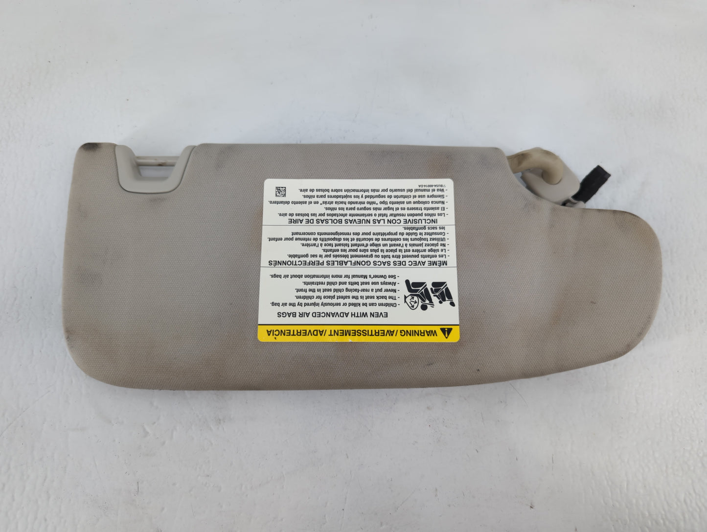 2021 Lincoln Navigator Sun Visor Shade Replacement Driver Left Mirror Fits OEM Used Auto Parts - Oemusedautoparts1.com