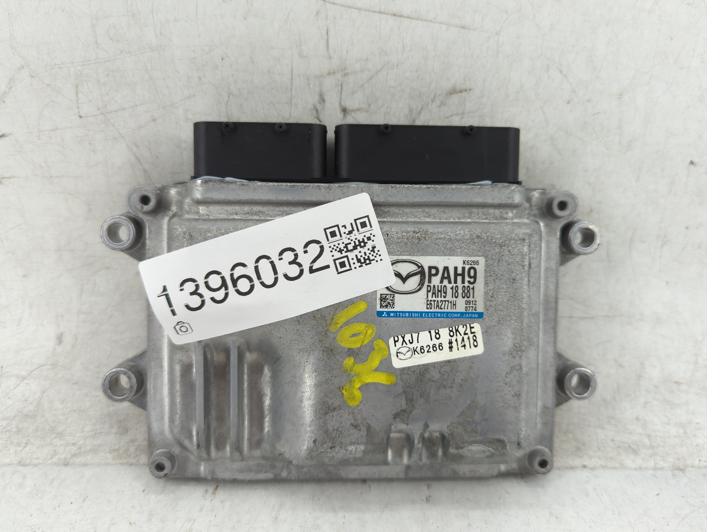 2019-2022 Mazda 3 PCM Engine Control Computer ECU ECM PCU OEM P/N:E6TA2771H Fits Fits 2019 2020 2021 2022 OEM Used Auto Part