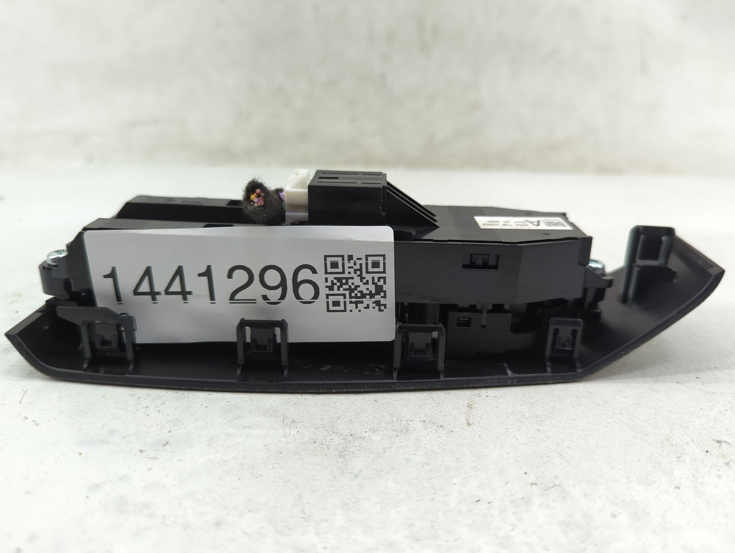 2019-2022 Mazda 3 Master Power Window Switch Replacement Driver Side Left P/N:BDGF 66 350A 1054 T2B Fits Fits 2019 2020 2021