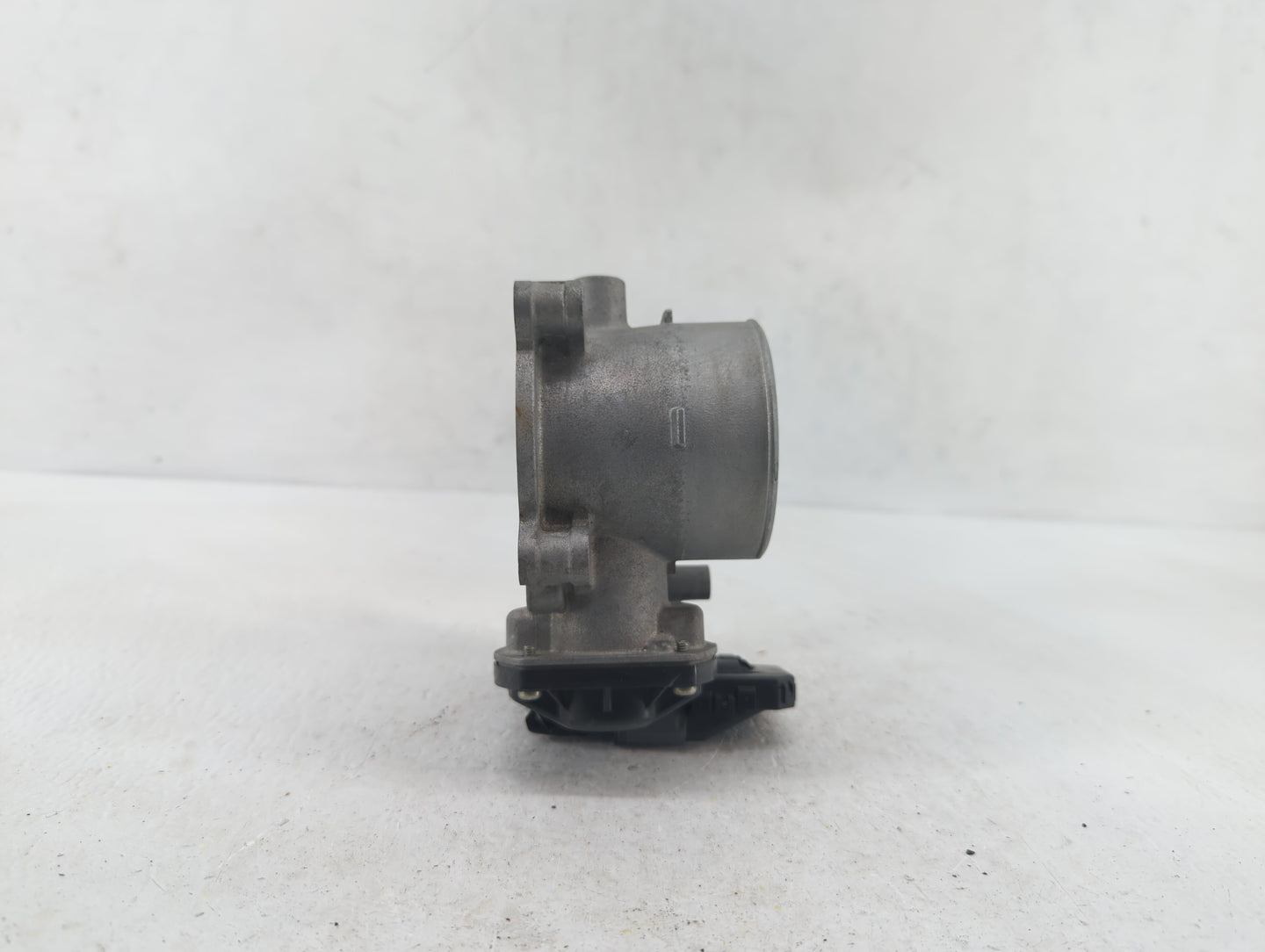 2021 Mazda 3 Throttle Body P/N:11B2600327 1D0501757, PYFS 13 640, 12C1900334 Fits OEM Used Auto Parts - Oemusedautoparts1.co