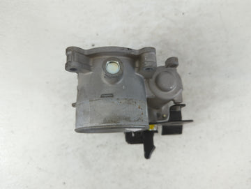 2019-2022 Mazda 3 Throttle Body P/N:K4238 2070, 3E1600409 Fits Fits 2018 2019 2020 2021 2022 OEM Used Auto Parts