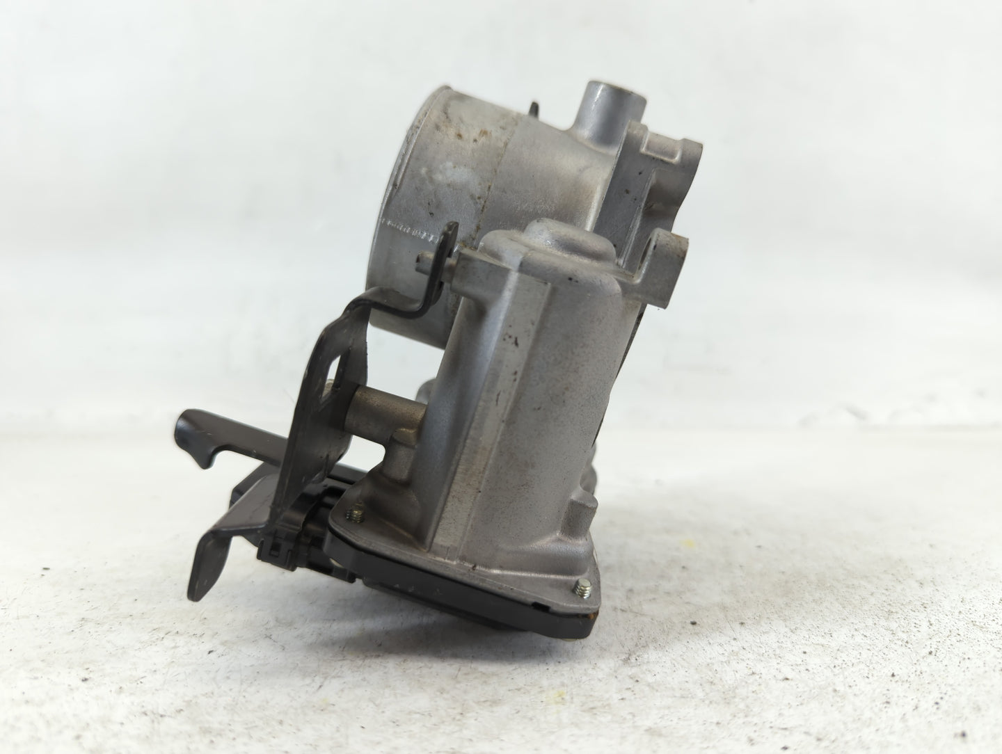 2019-2022 Mazda 3 Throttle Body P/N:K4238 2070, 3E1600409 Fits Fits 2018 2019 2020 2021 2022 OEM Used Auto Parts - Oemusedau