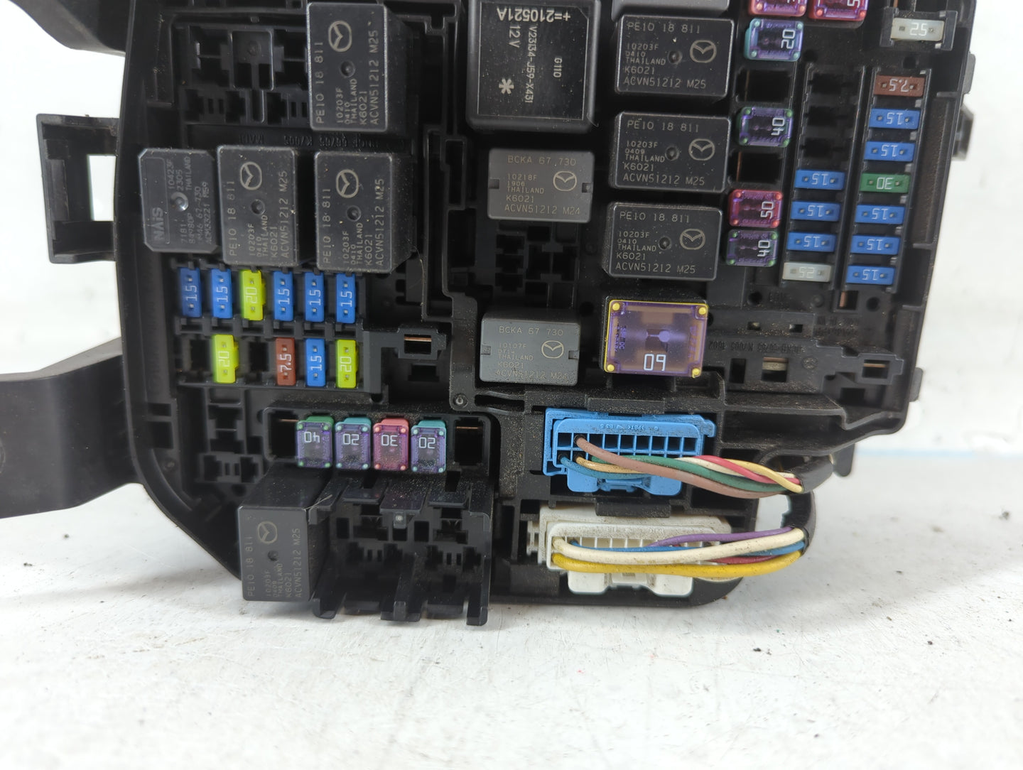 2021 Mazda 3 Fusebox Fuse Box Panel Relay Module P/N:BCKA 6676Y Fits Fits 2020 2022 OEM Used Auto Parts - Oemusedautoparts1.