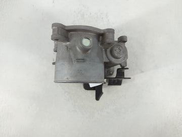 2019-2022 Mazda 3 Throttle Body P/N:5E1800542 Fits Fits 2018 2019 2020 2021 2022 OEM Used Auto Parts