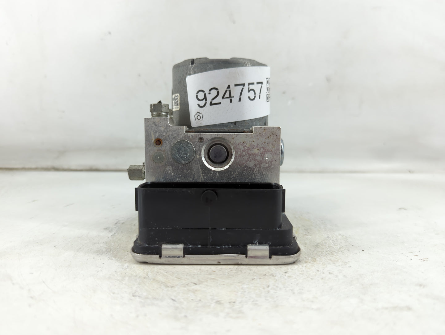 2019-2022 Mazda 3 ABS Pump Control Module Replacement P/N:ESC K1900 BCKA 43 7A0 B Fits Fits 2019 2020 2021 2022 OEM Used Aut