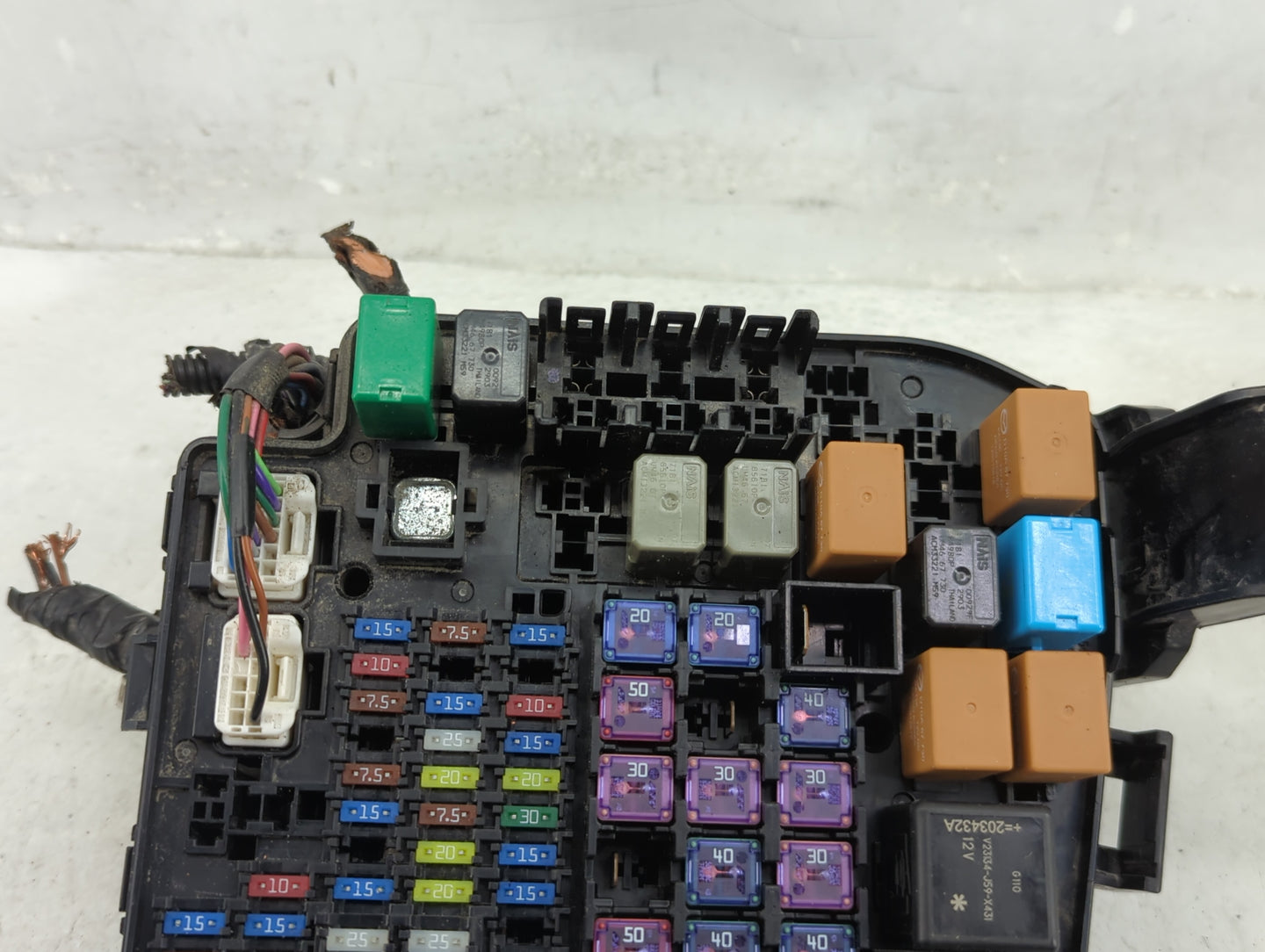 2016-2022 Mazda Cx-3 Fusebox Fuse Box Panel Relay Module P/N:D09W-6676Y Fits Fits 2016 2017 2018 2019 2020 2021 2022 OEM Use