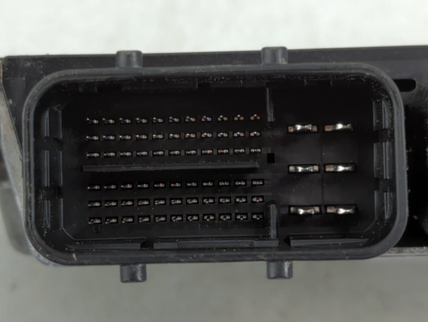 2020-2022 Mazda Cx-30 PCM Engine Control Computer ECU ECM PCU OEM P/N:PAJ9 18 881 Fits Fits 2019 2020 2021 2022 OEM Used Aut