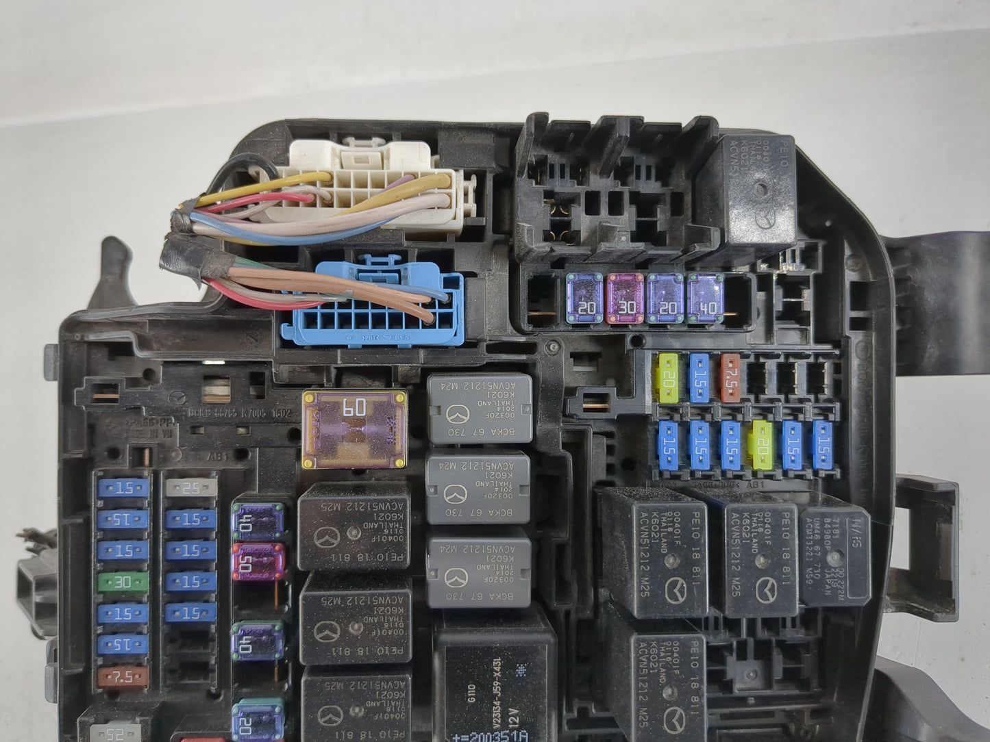 2020-2022 Mazda Cx-30 Fusebox Fuse Box Panel Relay Module P/N:BCKA 6676Y Fits Fits 2020 2021 2022 OEM Used Auto Parts - Oemu