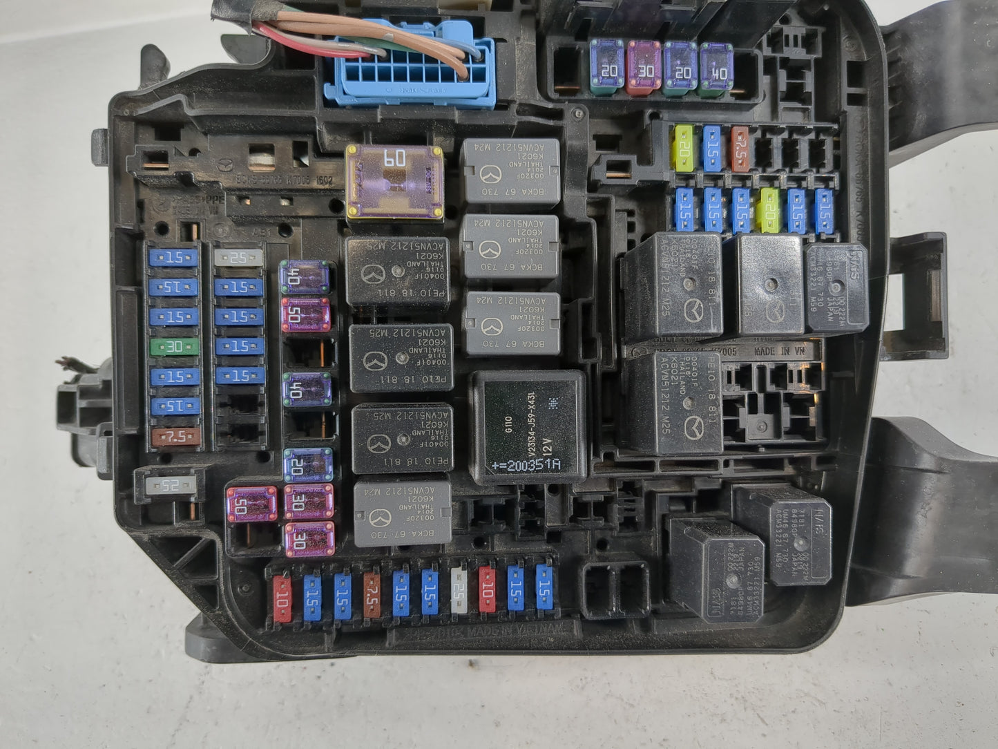 2020-2022 Mazda Cx-30 Fusebox Fuse Box Panel Relay Module P/N:BCKA 6676Y Fits Fits 2020 2021 2022 OEM Used Auto Parts - Oemu