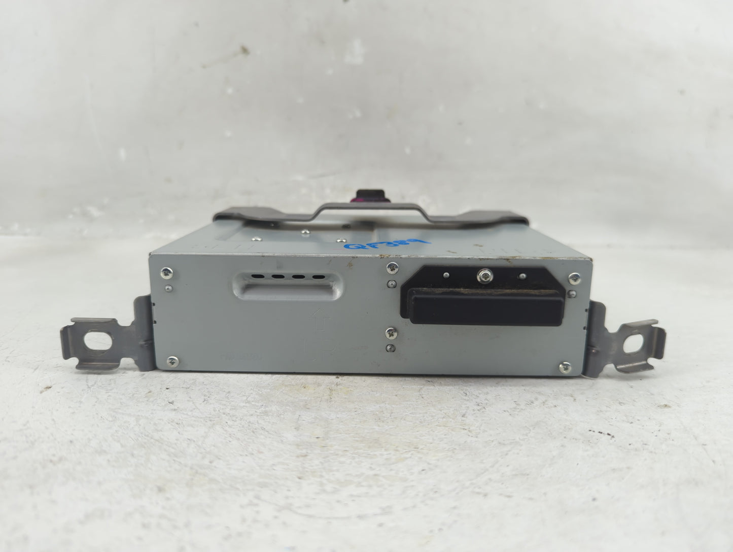 2020-2022 Mazda Cx-30 Radio AM FM Cd Player Receiver Replacement P/N:DGH9 66 9C0G Fits Fits 2020 2021 2022 OEM Used Auto Par