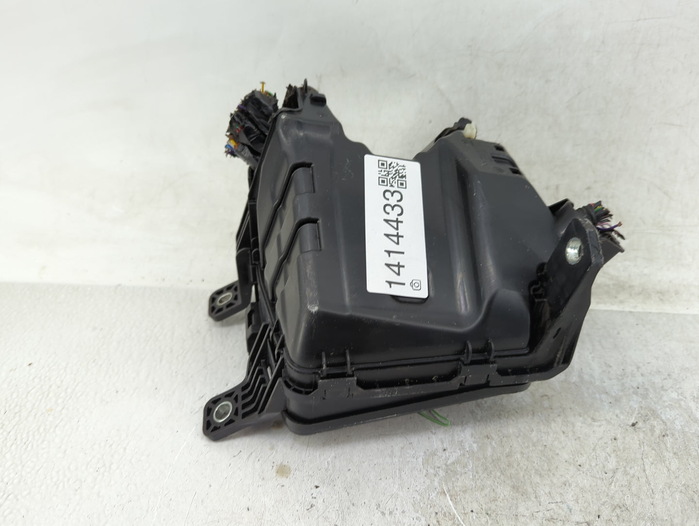 2020-2022 Mazda Cx-30 Fusebox Fuse Box Panel Relay Module Fits Fits 2020 2021 2022 OEM Used Auto Parts - Oemusedautoparts1.c
