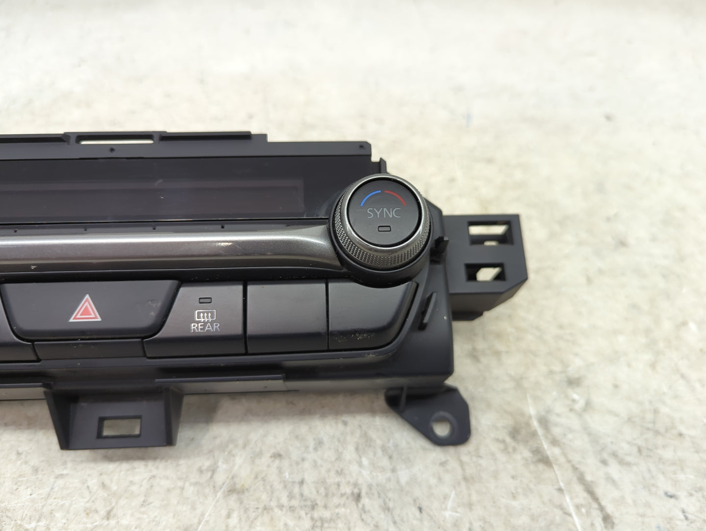 2020-2021 Mazda Cx-30 Climate Control Module Temperature AC/Heater Replacement P/N:BFVT-61190 A3C0420410100 Fits OEM Used Au