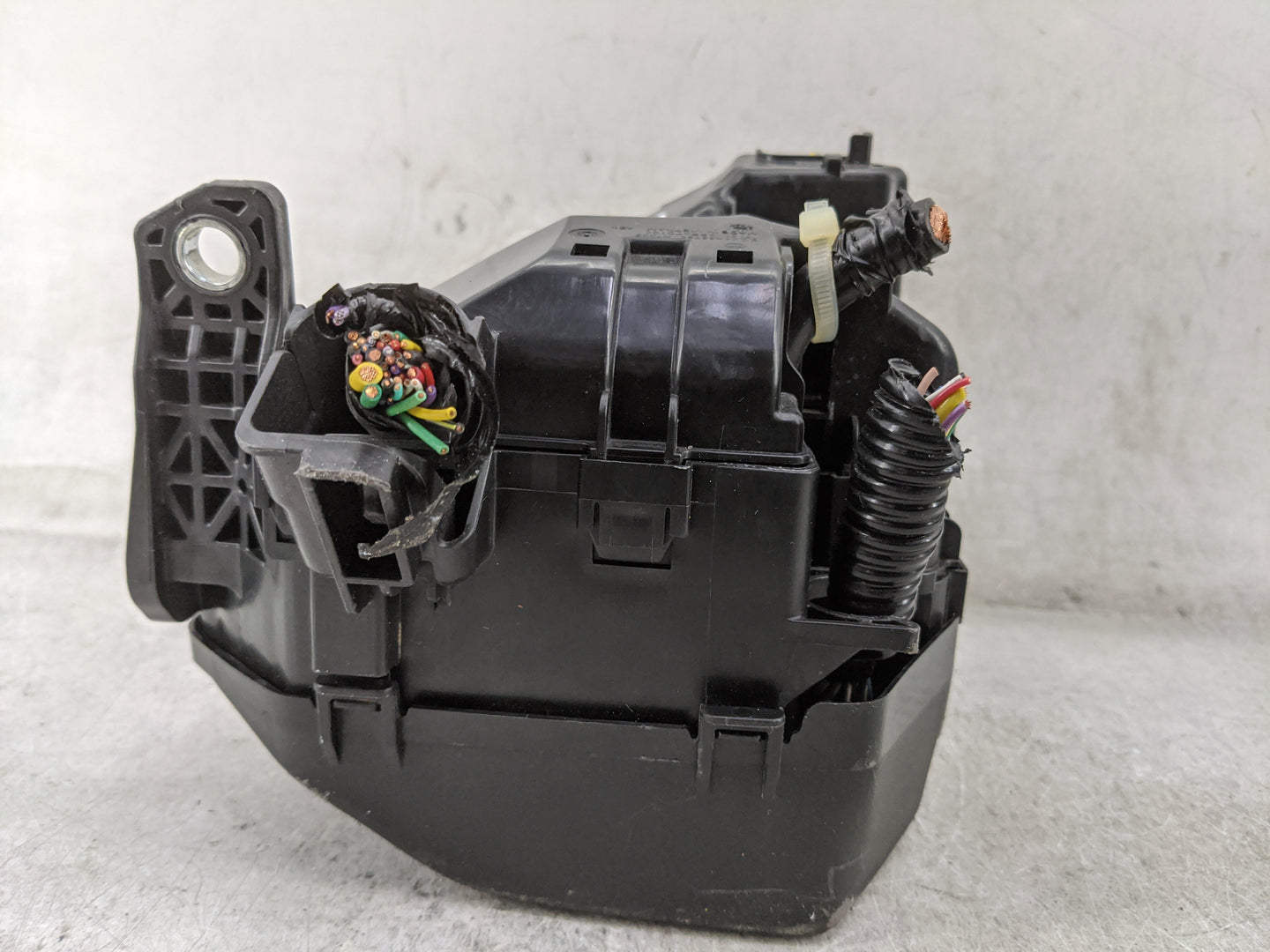 2020-2022 Mazda Cx-30 Fusebox Fuse Box Panel Relay Module P/N:BCKA-66767 BCKA-66767 K7005 Fits Fits 2020 2021 2022 OEM Used 