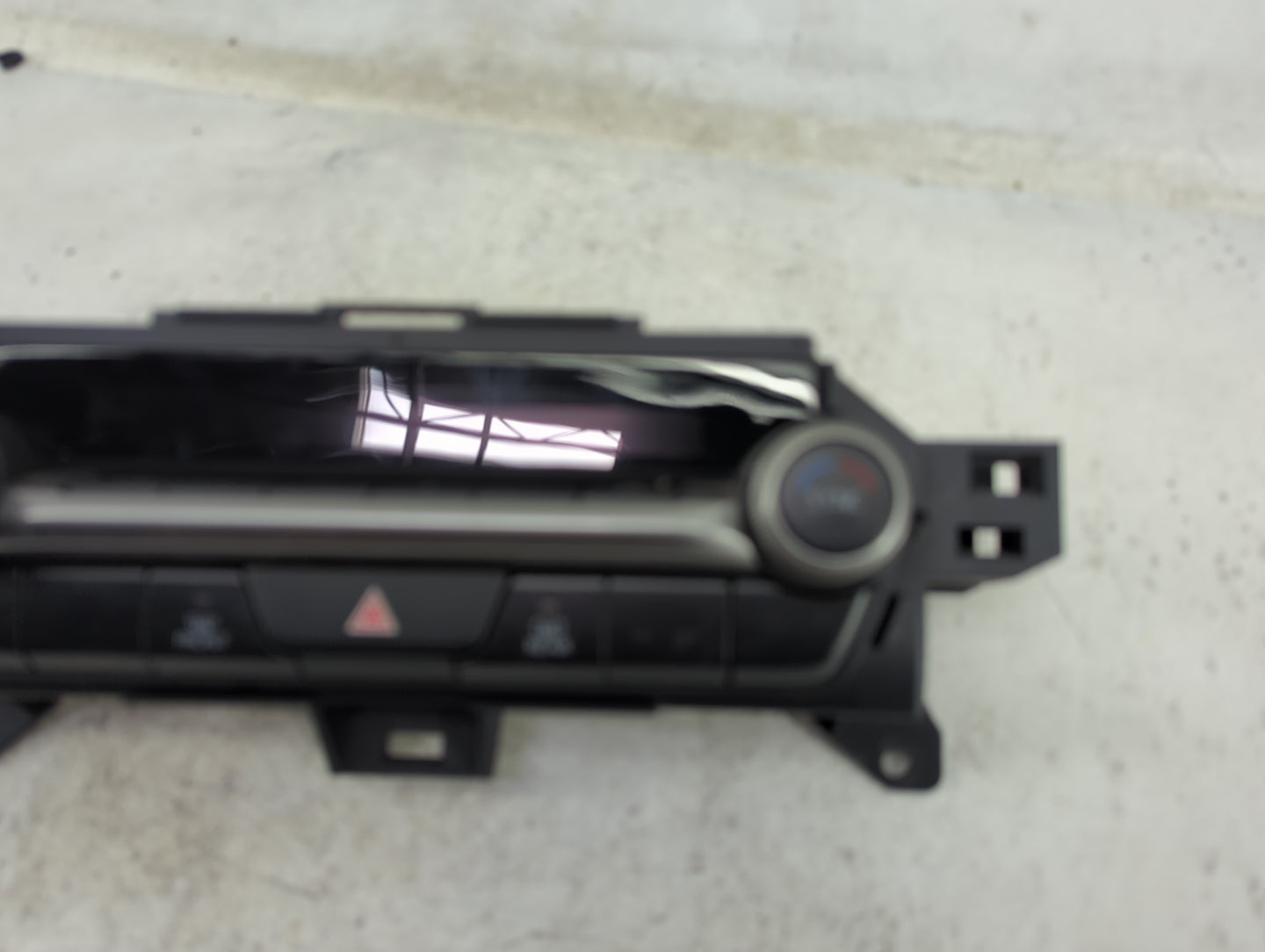 2020-2021 Mazda Cx-30 Climate Control Module Temperature AC/Heater Replacement P/N:BFVT-61190 A3C0420900 Fits OEM Used Auto 