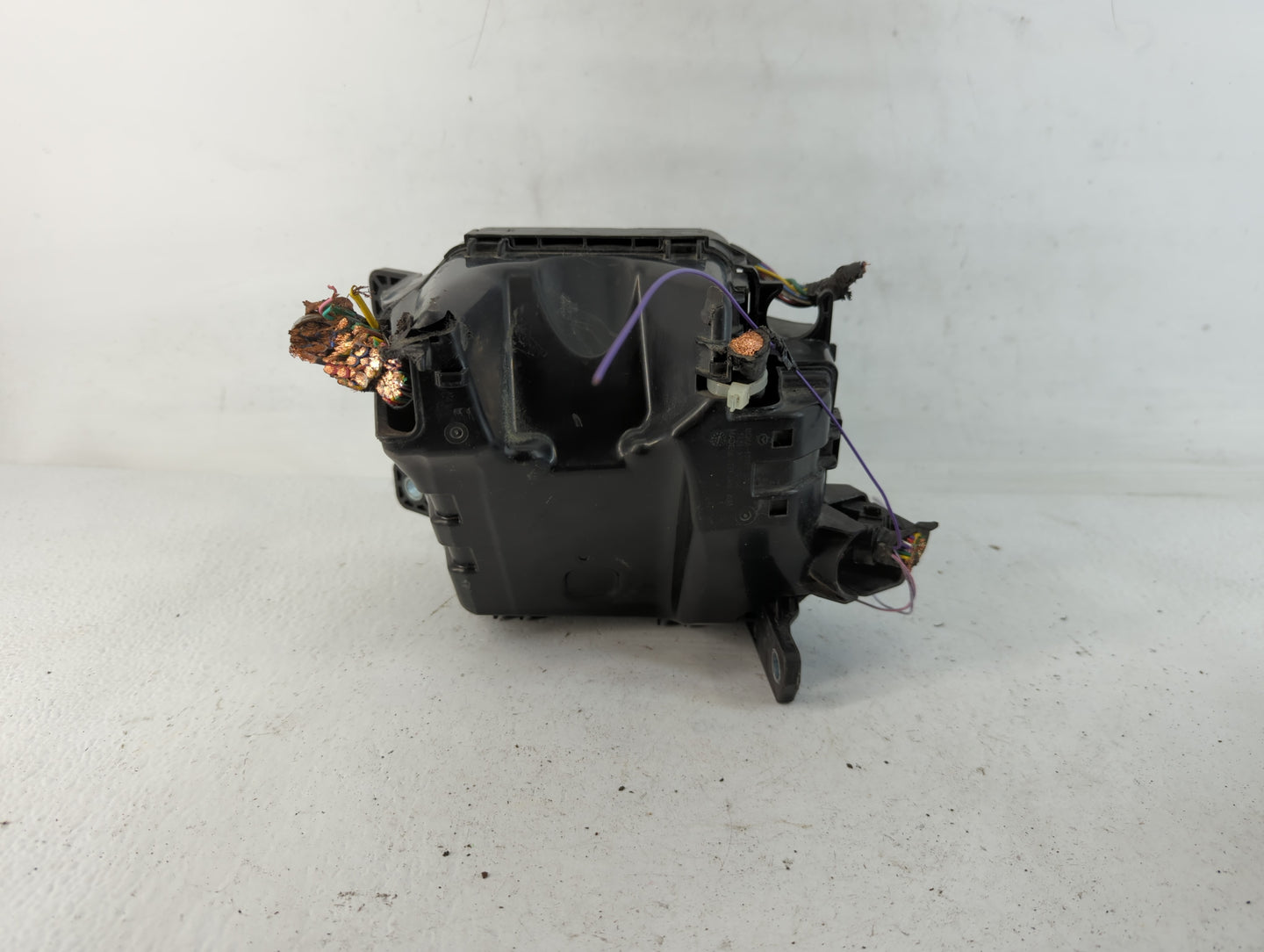 2020-2022 Mazda Cx-30 Fusebox Fuse Box Panel Relay Module P/N:6676Y Fits Fits 2020 2021 2022 OEM Used Auto Parts - Oemusedau