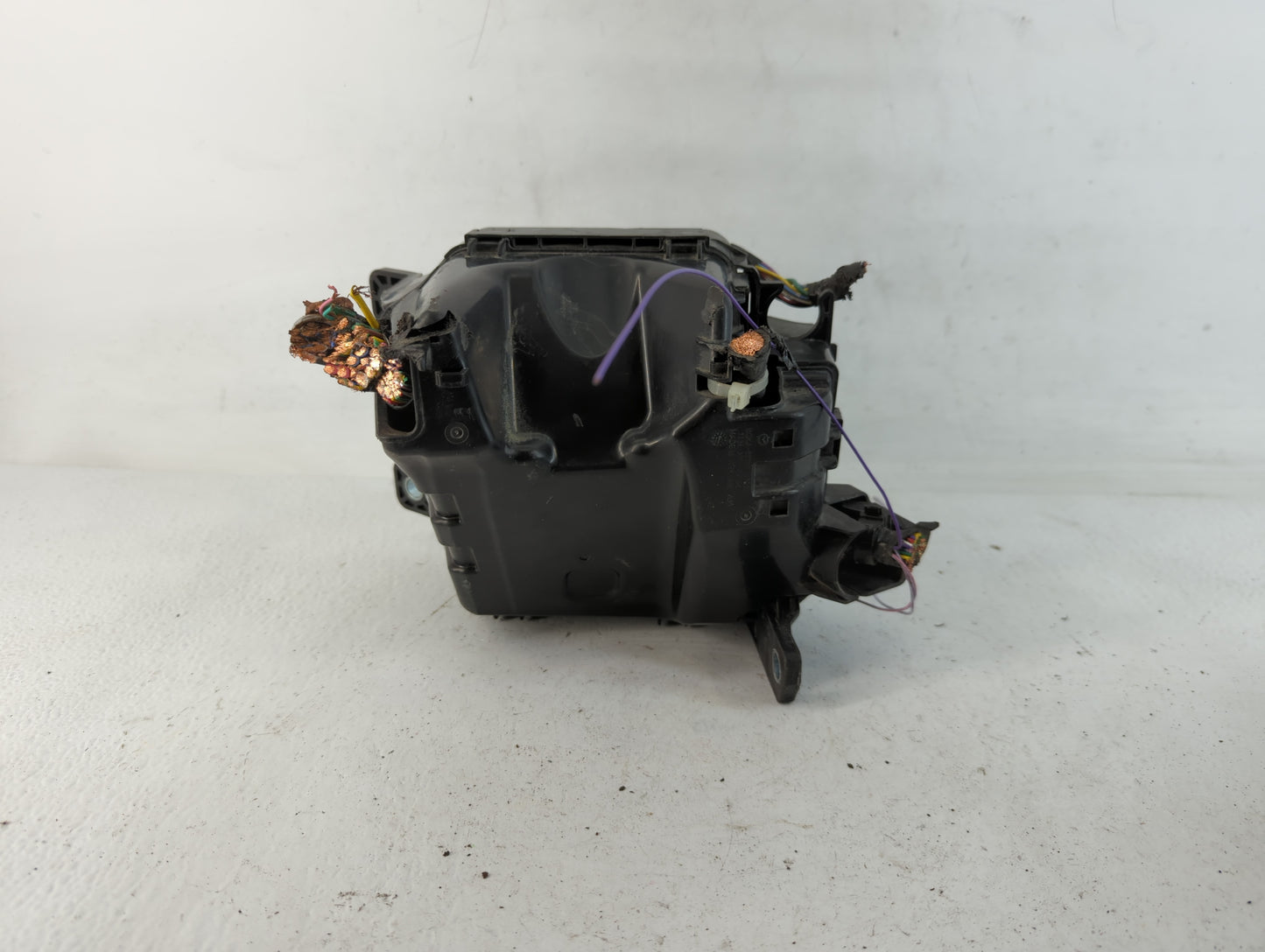 2020-2022 Mazda Cx-30 Fusebox Fuse Box Panel Relay Module P/N:6676Y Fits Fits 2020 2021 2022 OEM Used Auto Parts - Oemusedau