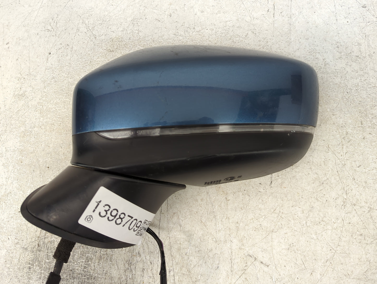 2019-2021 Mazda Cx-5 Driver Side View Mirror - Left Door Mirror OEM Used - Oemusedautoparts1.com