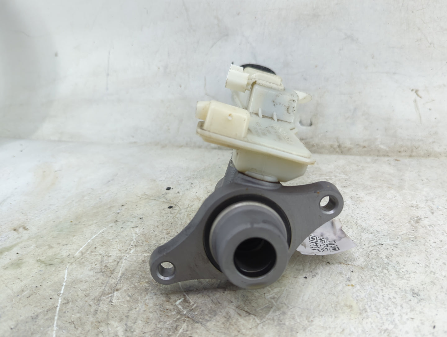 2021 Mazda Cx-5 Brake Master Cylinder - Oemusedautoparts1.com