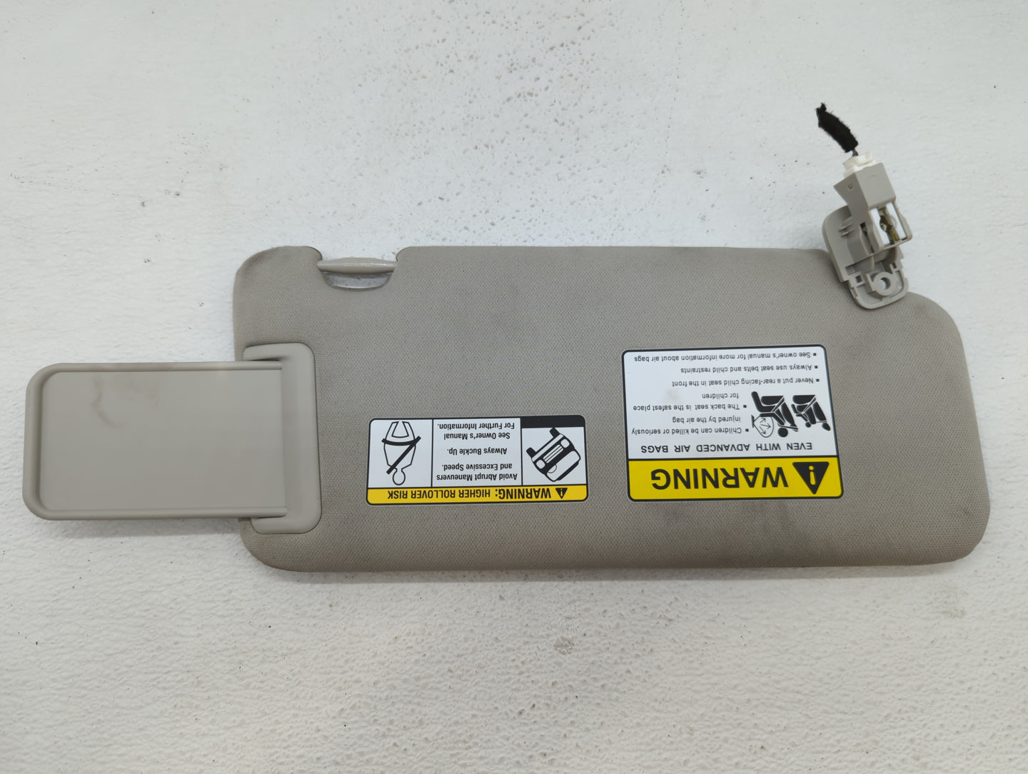 2021-2022 Mazda Cx-5 Sun Visor Shade Replacement Passenger Right Mirror Fits Fits 2021 2022 OEM Used Auto Parts - Oemusedaut