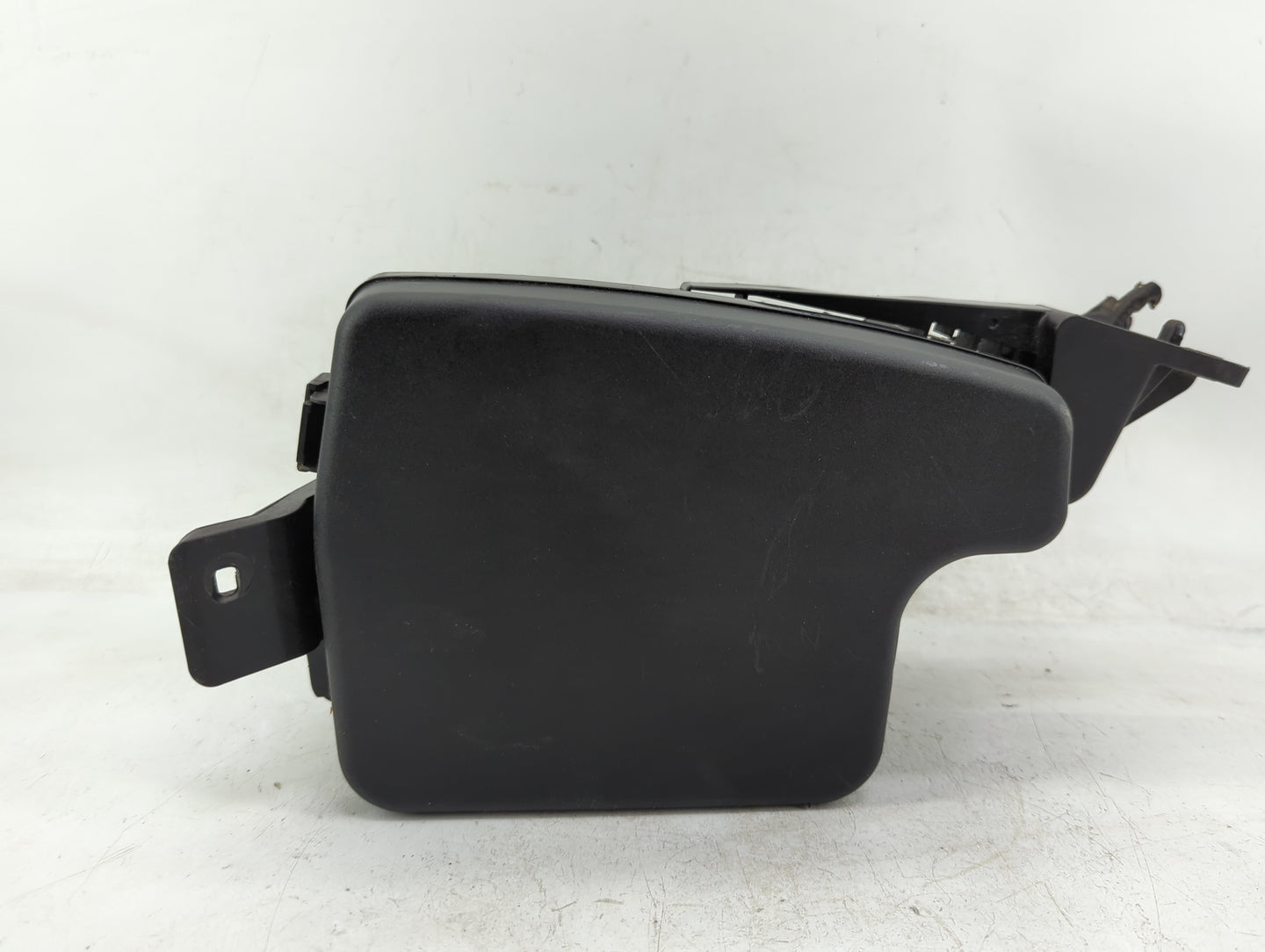 2016-2022 Mazda Cx-9 Fusebox Fuse Box Panel Relay Module P/N:GBEF-675X0 Fits Fits 2016 2017 2018 2019 2020 2021 2022 OEM Use