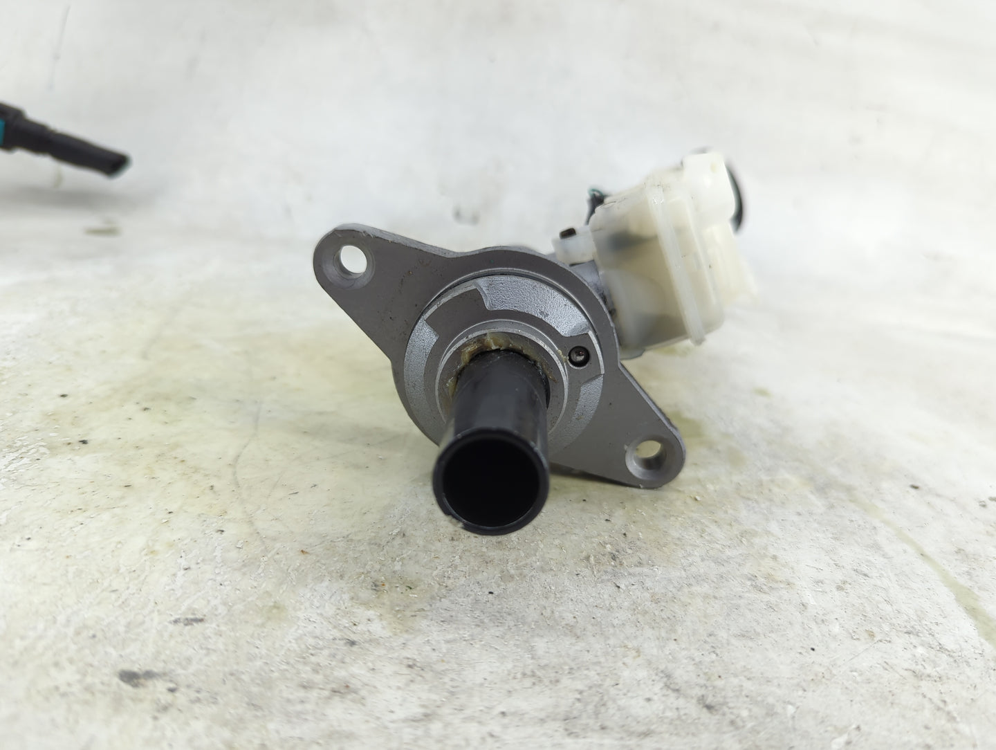 2016-2022 Mazda Cx-9 Brake Master Cylinder 1490727 - Oemusedautoparts1.com