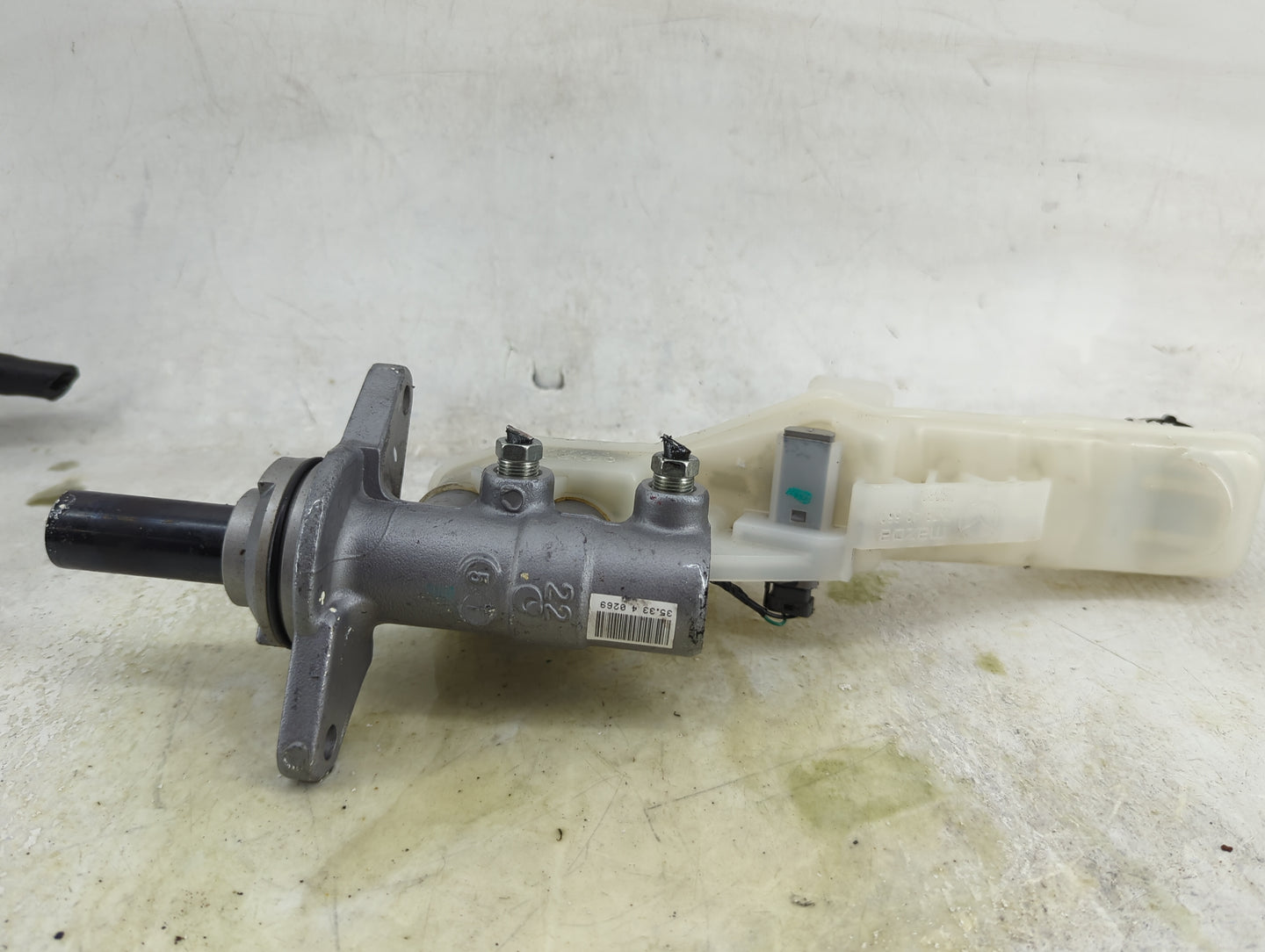 2016-2022 Mazda Cx-9 Brake Master Cylinder 1490727 - Oemusedautoparts1.com