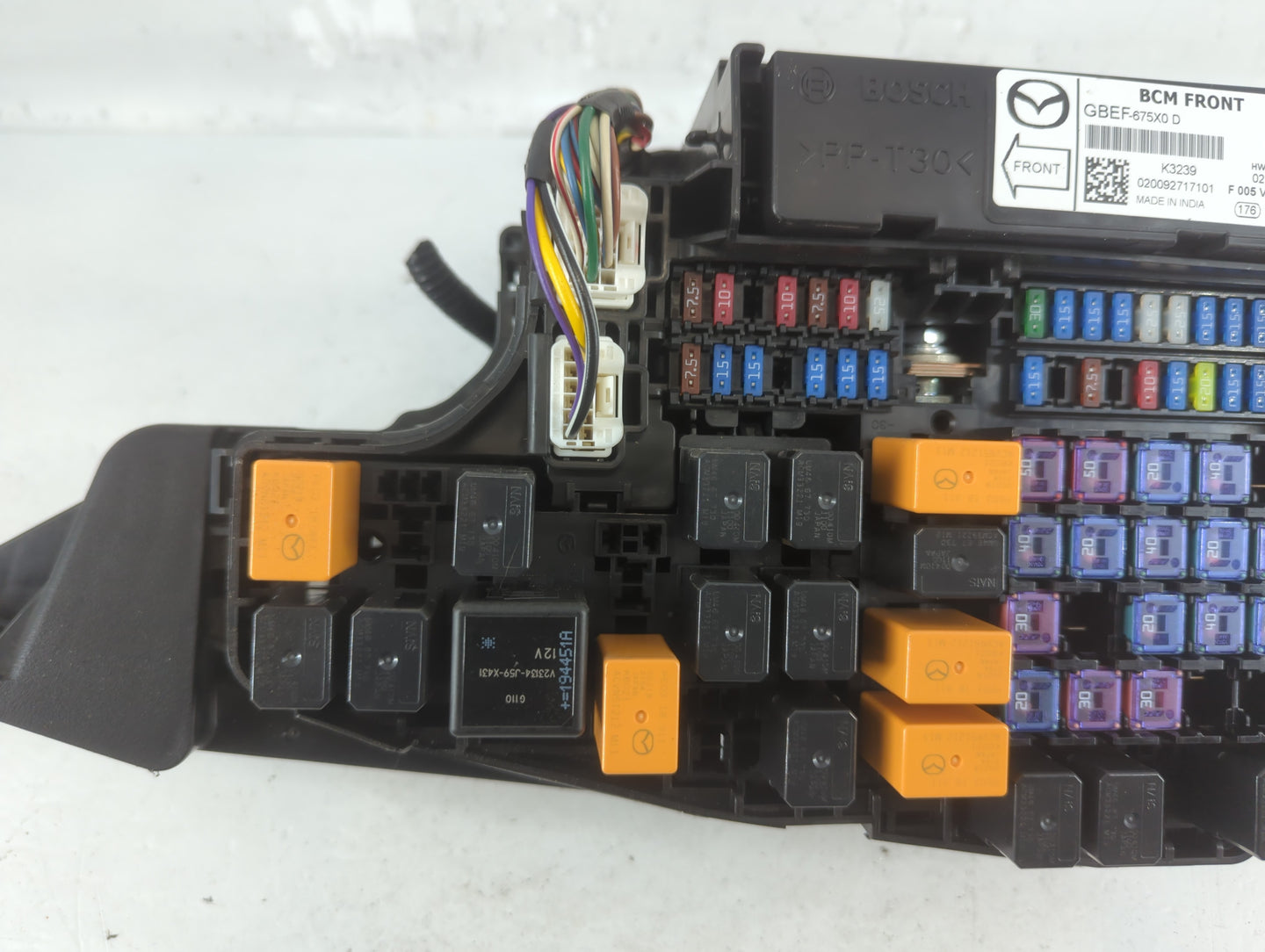 2016-2022 Mazda Cx-9 Fusebox Fuse Box Panel Relay Module P/N:F 005 V03 442 GBEF-675X0 D Fits OEM Used Auto Parts - Oemusedau